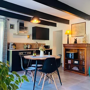  Vakantiehuis Charmante Petite Maison Renovee